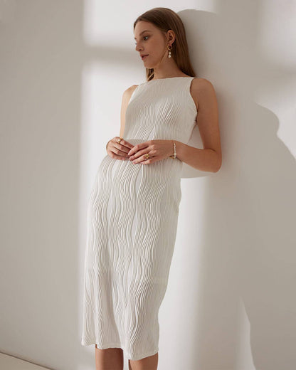 El vestido con tirantes finos y textura de ondas de agua